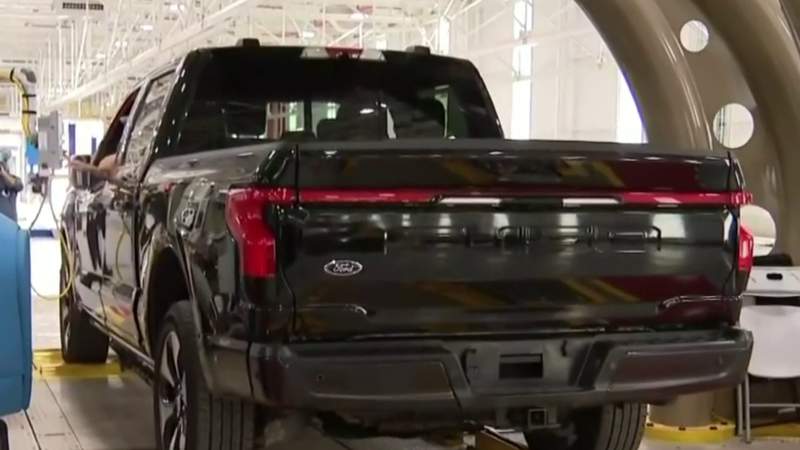 Ford to add 450 jobs throughout 3 plants to meet demand for F-150 Lightning
