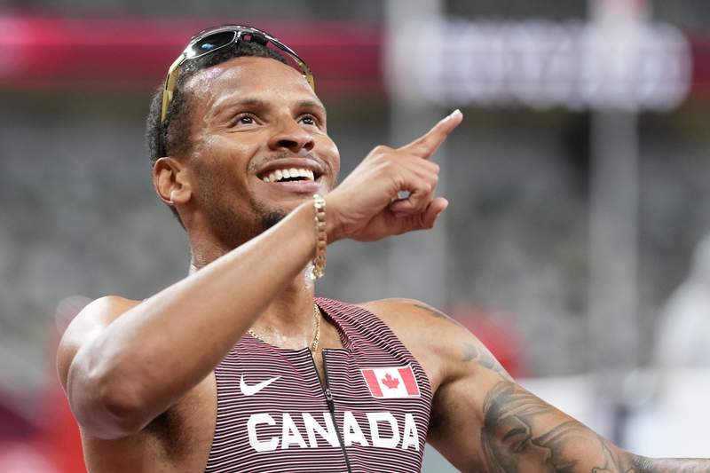 Video: Canada’s De Grasse claims 200m gold for fifth Olympic medal