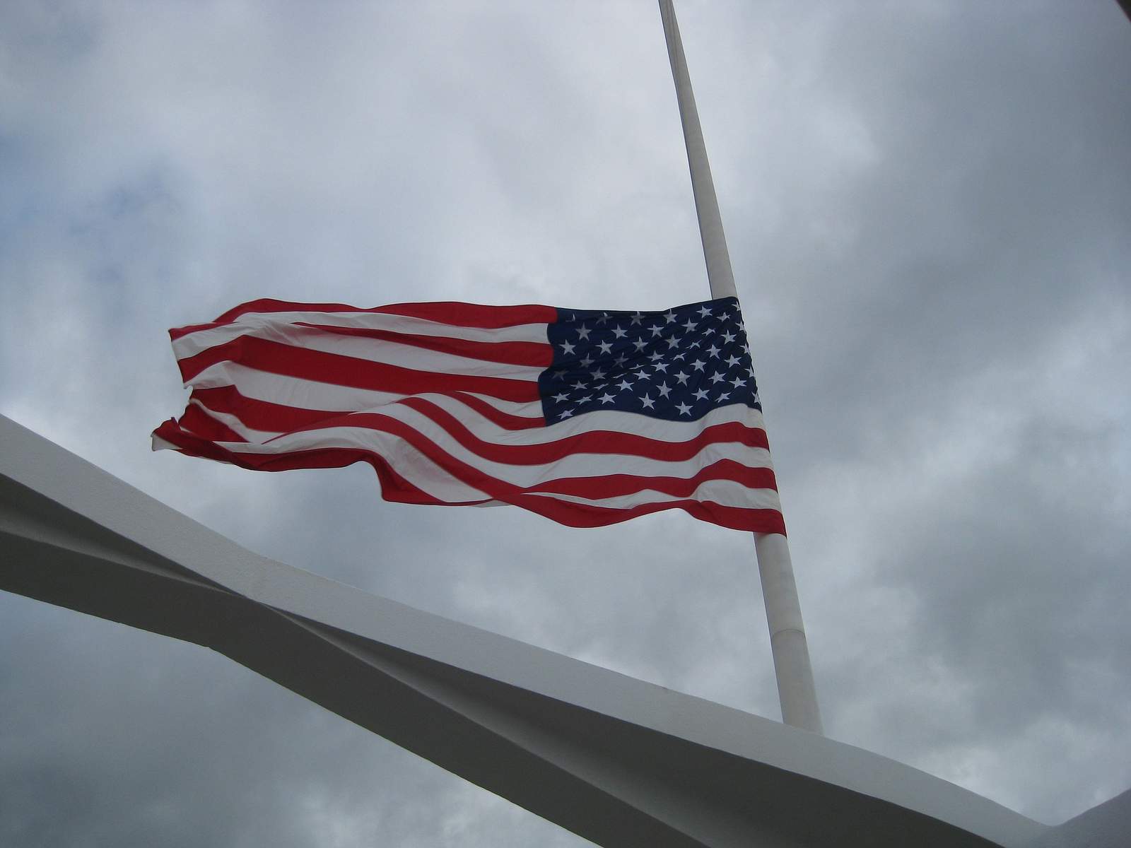 Michigan governor directs flags to remain lowered for Memorial Day