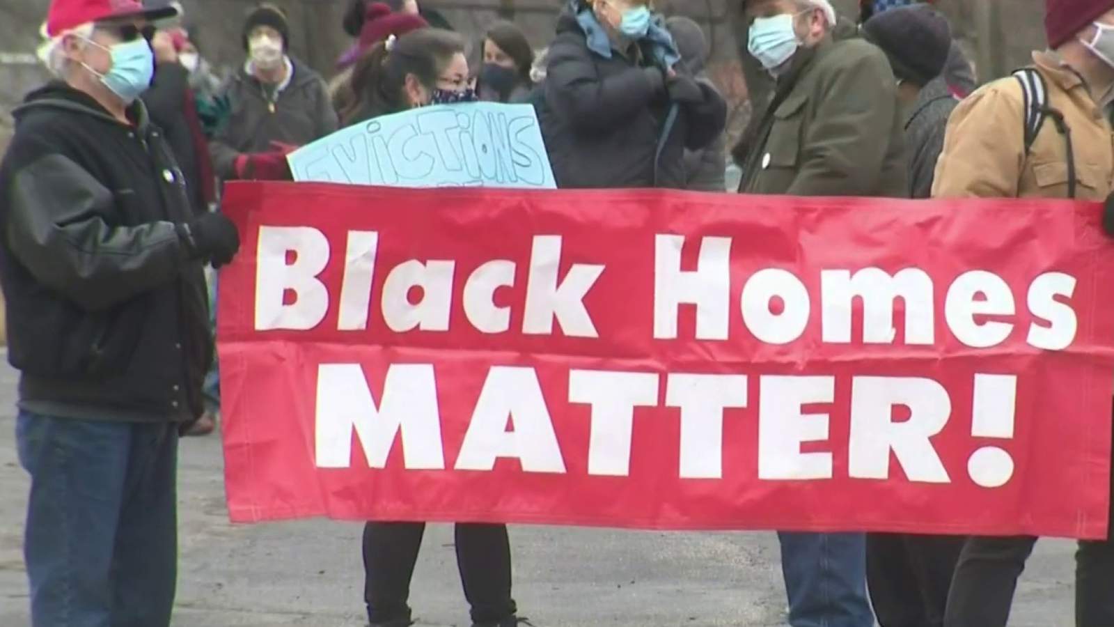 Residents gather to protest single mother, children evicted from Detroit home
