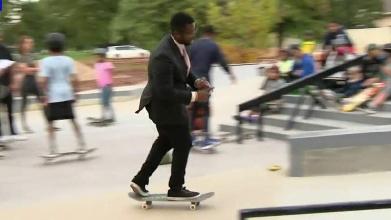 Reporter Victor Williams’ live skateboarding standup goes viral