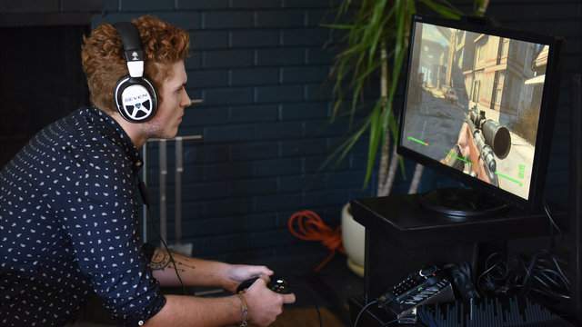 Your child can get a $4,000 college scholarship just for playing video games