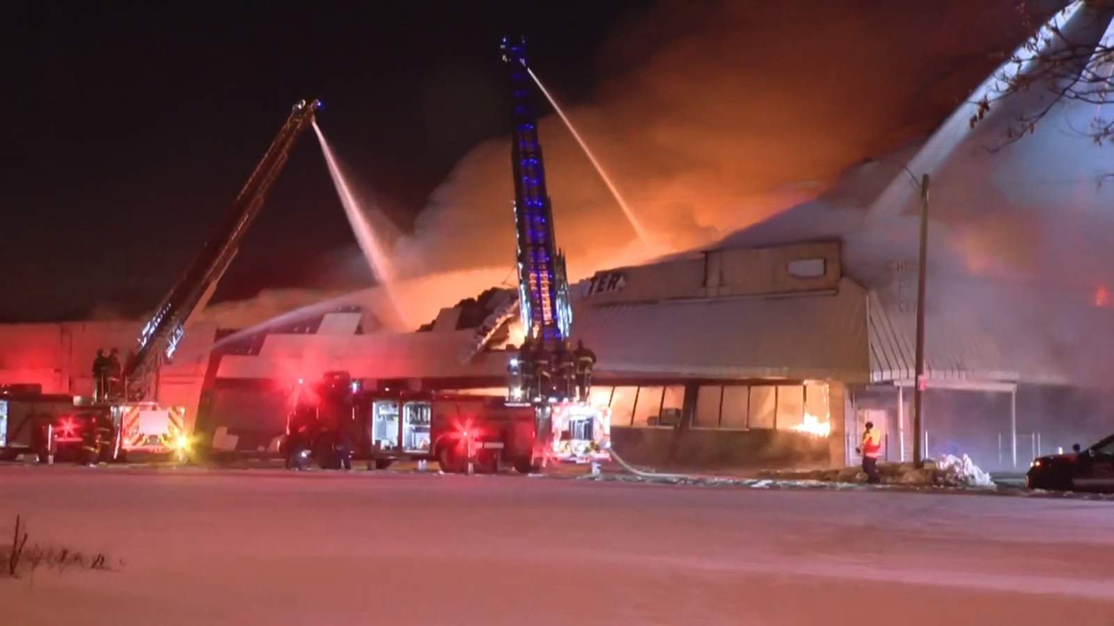 Detroit grocery store destroyed in large fire on city’s east side
