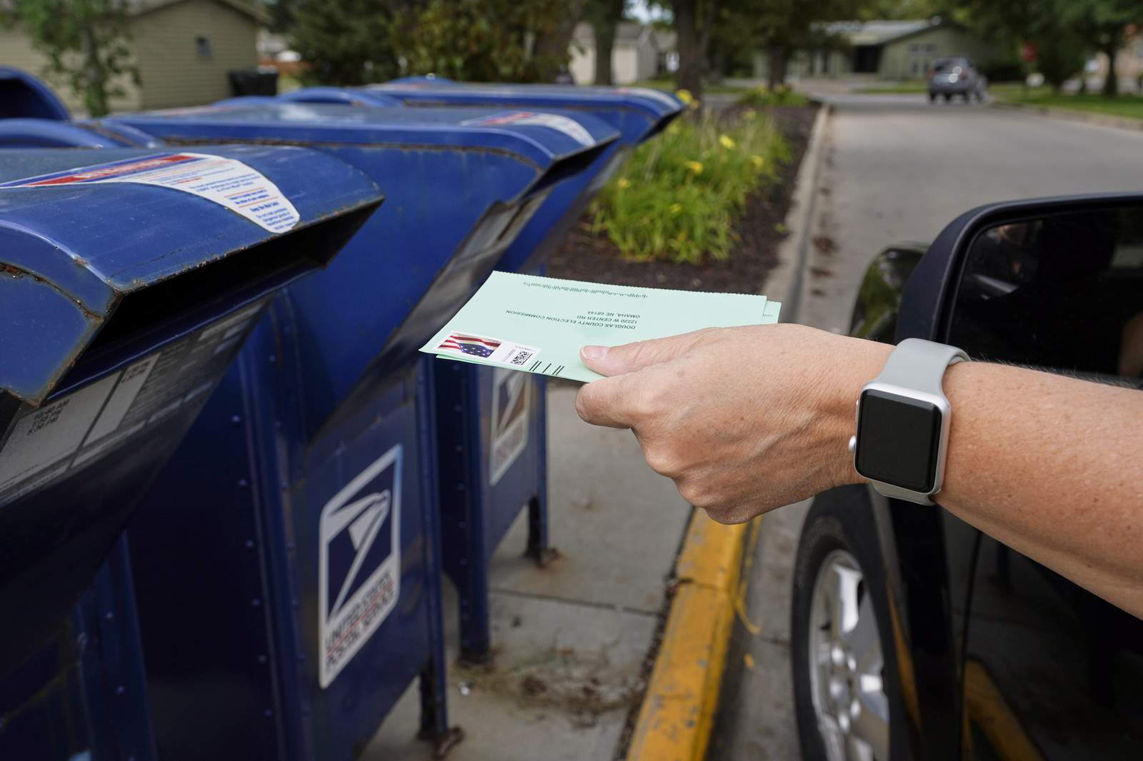 When is the last day to request a Michigan absentee ballot for the 2020 presidential election?