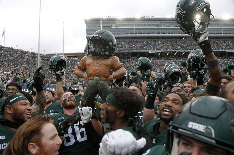 Morning Briefing Oct. 31, 2021: East Lansing celebrations turn violent following major football win, unidentified man fatally hit by truck in Detroit