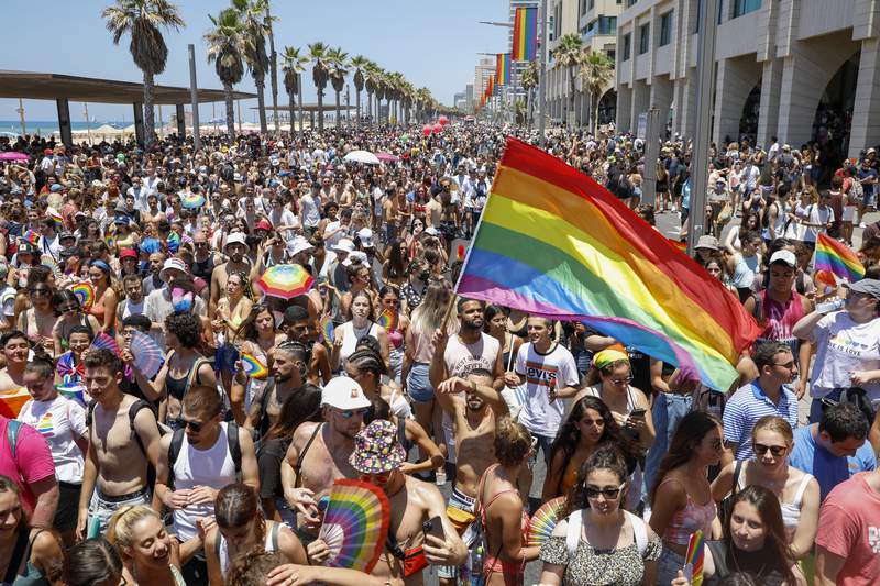 Israeli court annuls parts of surrogacy law excluding gays