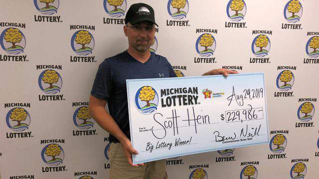 Michigan Lottery: Family didn't believe man who won $230K Fantasy 5 jackpot