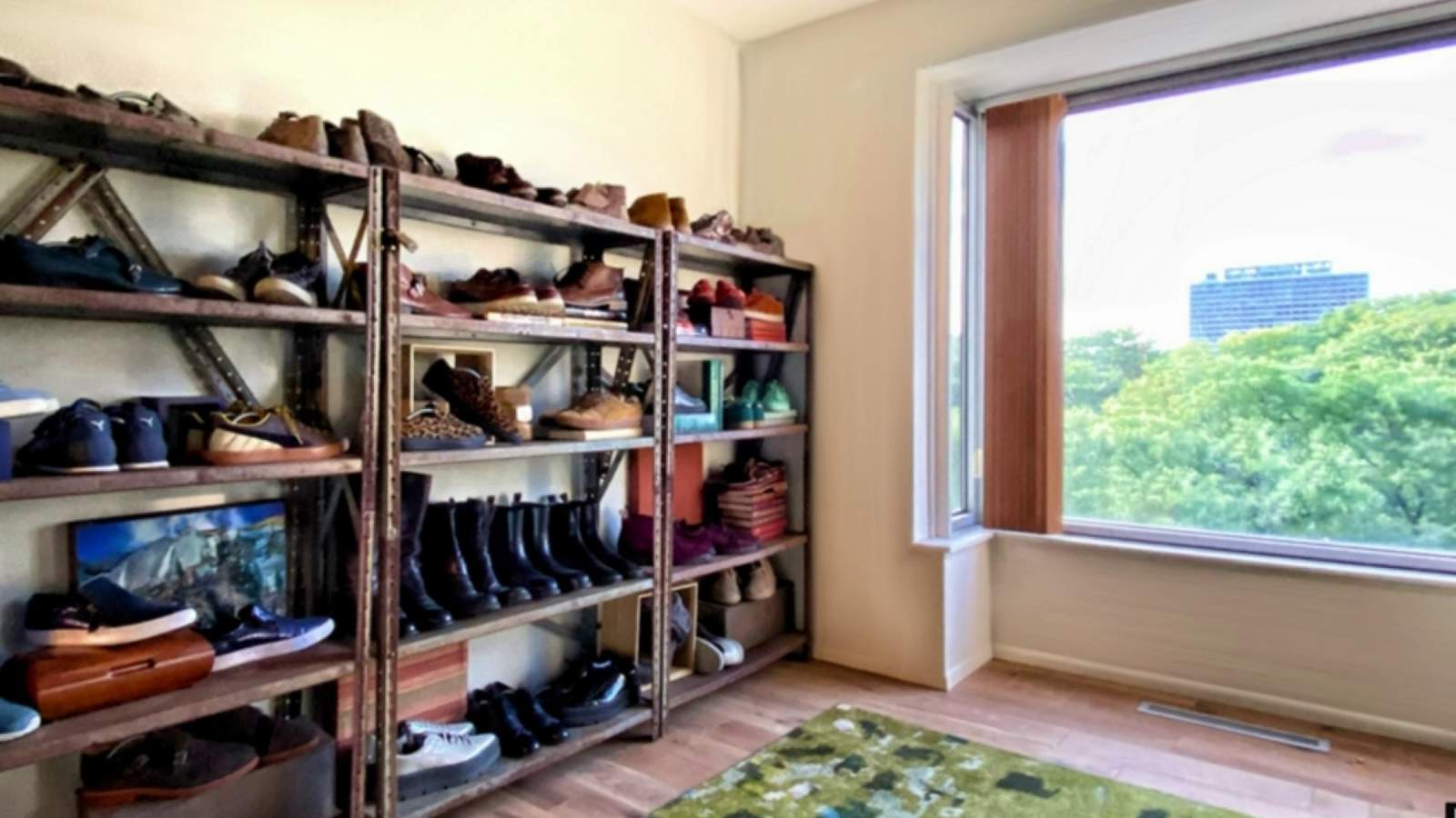 Clever ways to declutter your closet space