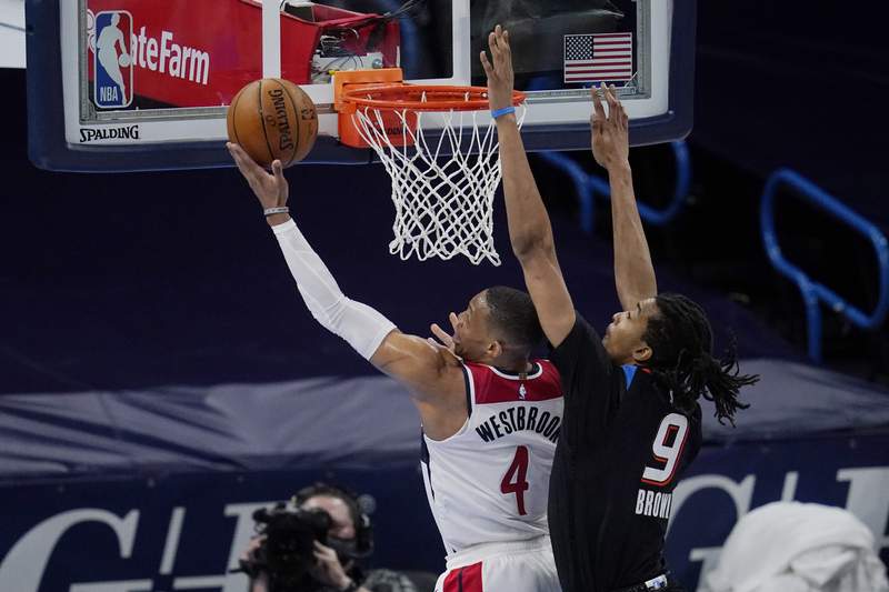 Westbrook's triple-double lifts Wizards to 7th straight win