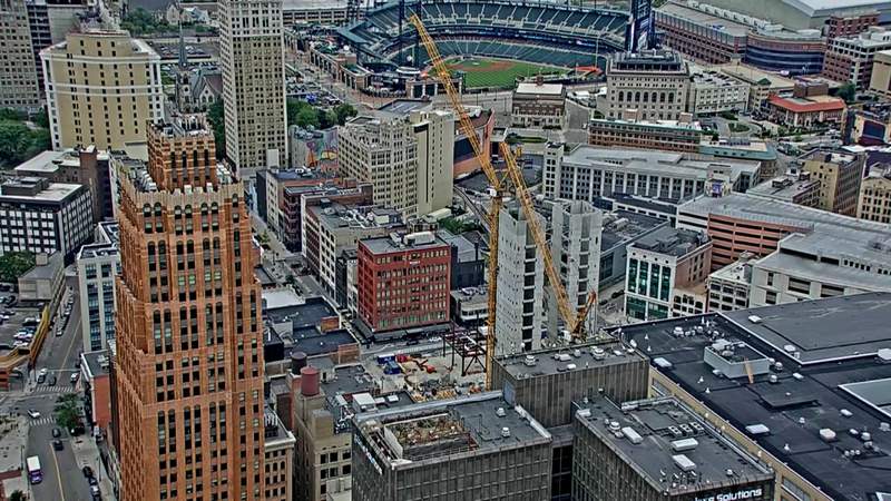Video: Hudson’s site skyscraper begins to take shape as steel structure installation begins
