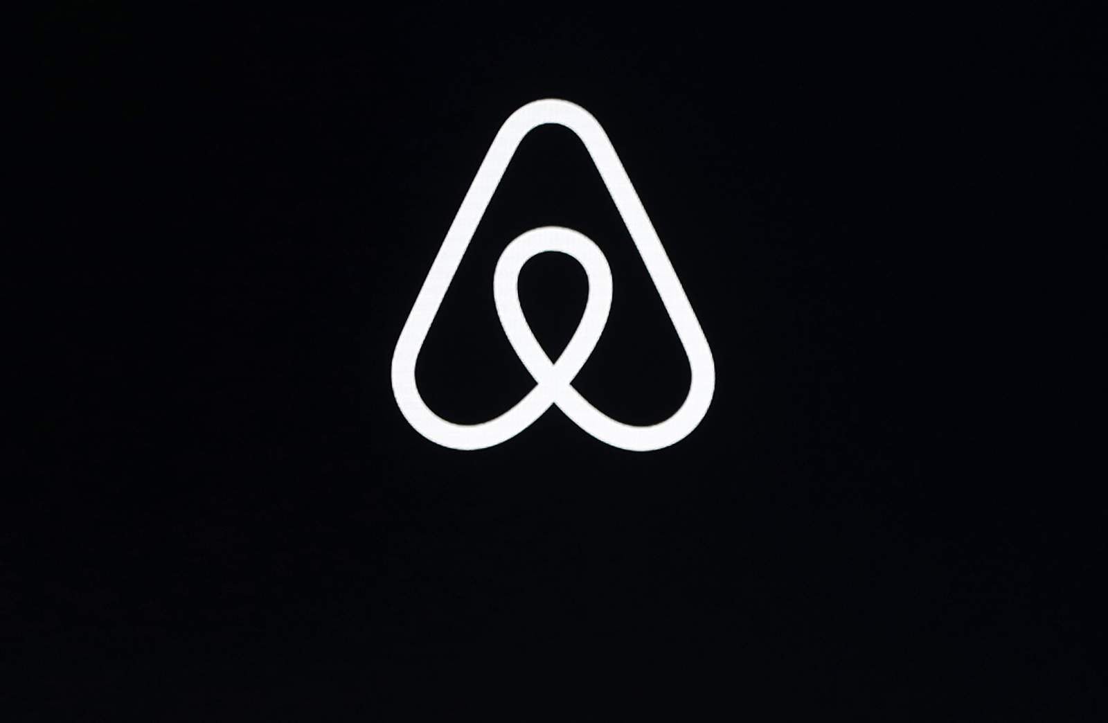 Airbnb reviewing booked reservations in Lansing due to safety concerns over Capitol protest