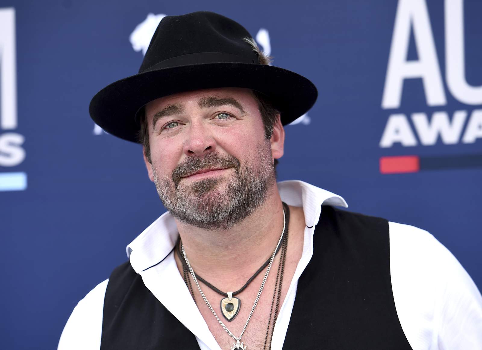 Country singer Lee Brice to miss CMA Awards due to COVID