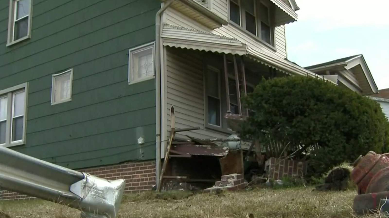 Detroit family home continues to get hit by cars speeding off Lodge Freeway