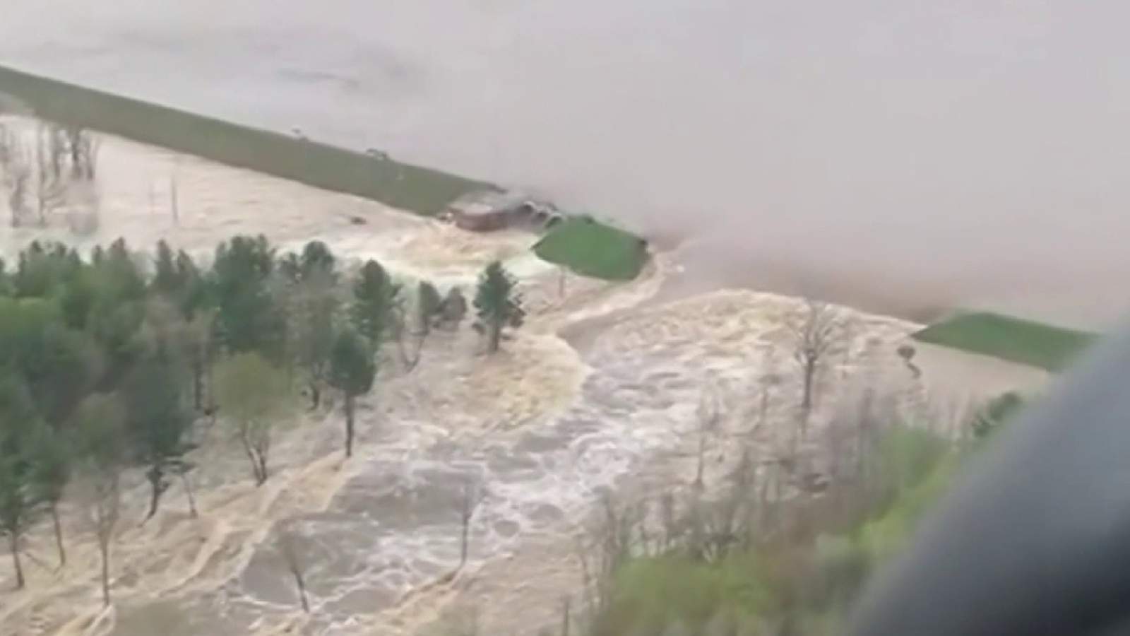 Investigating who is responsible for Edenville Dam failure that led to devastating floods