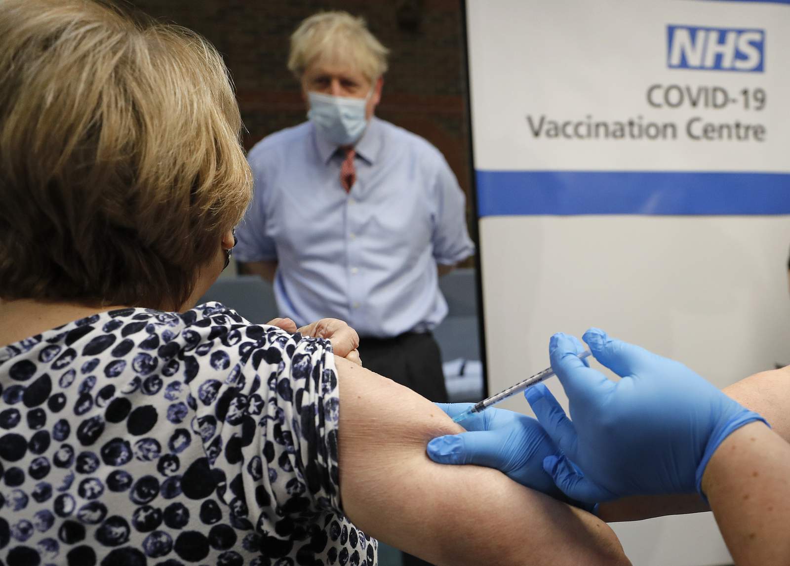 UK ramps up vaccine rollout, targets every adult by autumn