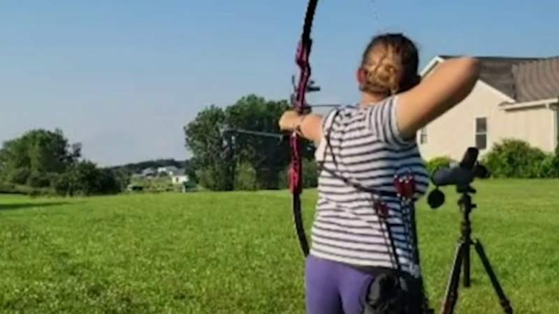 Young archer from Michigan aims to make it to Paris 2024 Olympics