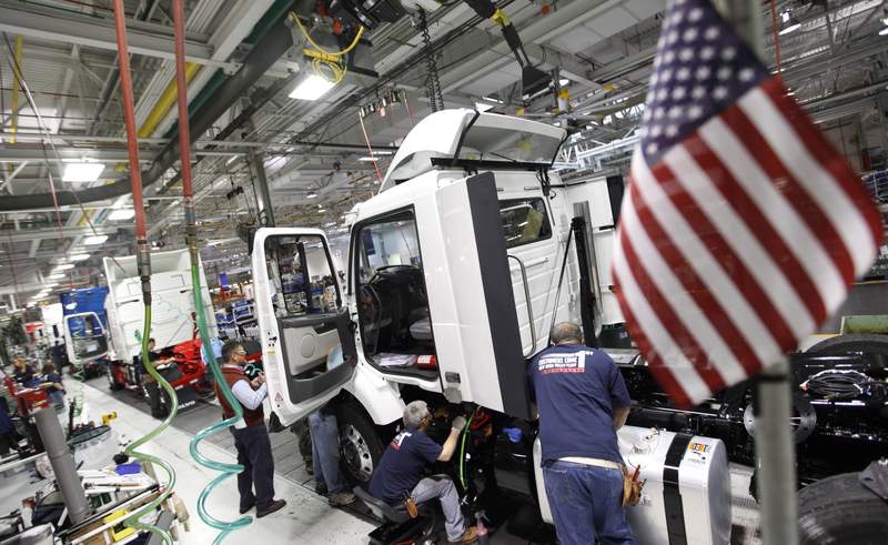 Striking Volvo workers nix tentative deal at truck plant
