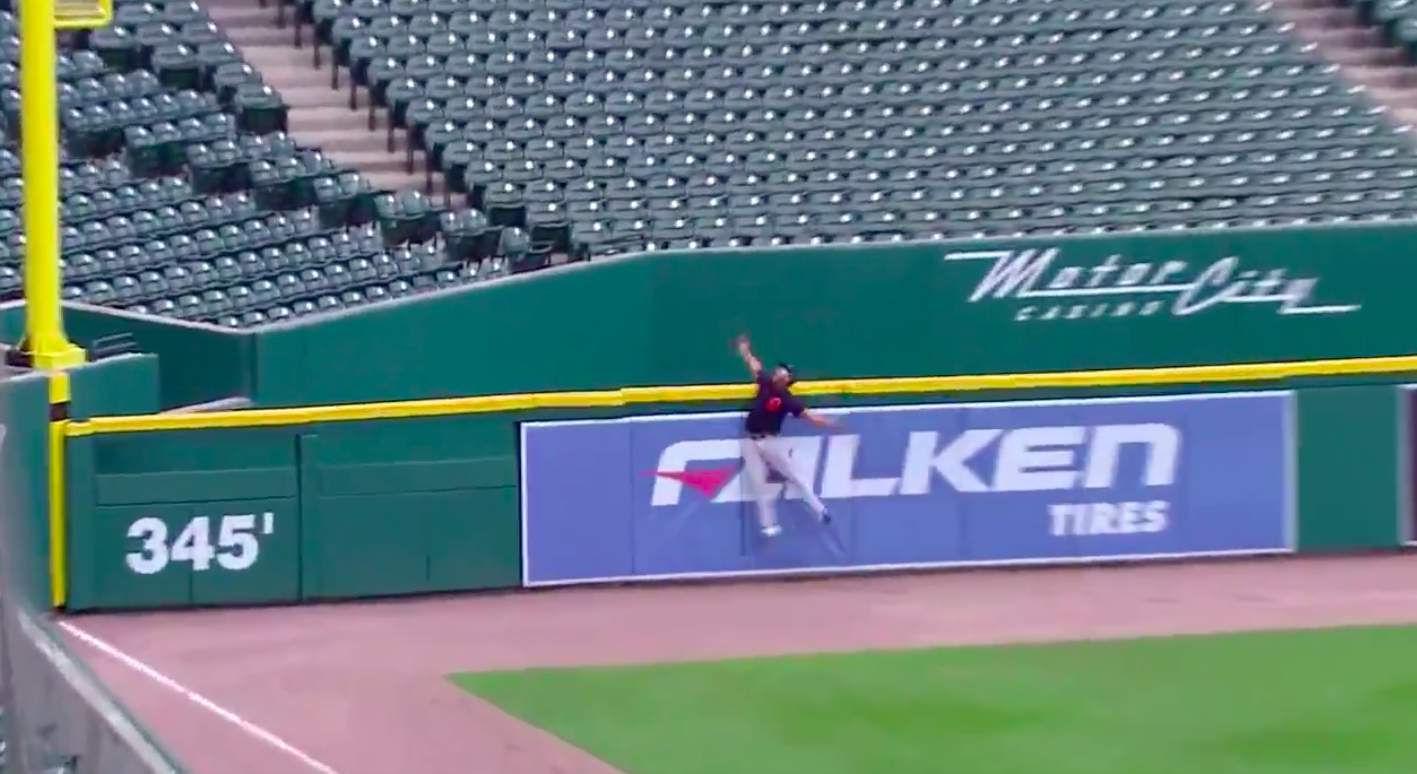 Elite Detroit Tigers prospect Riley Greene makes ridiculous homer-robbing catch in intrasquad game
