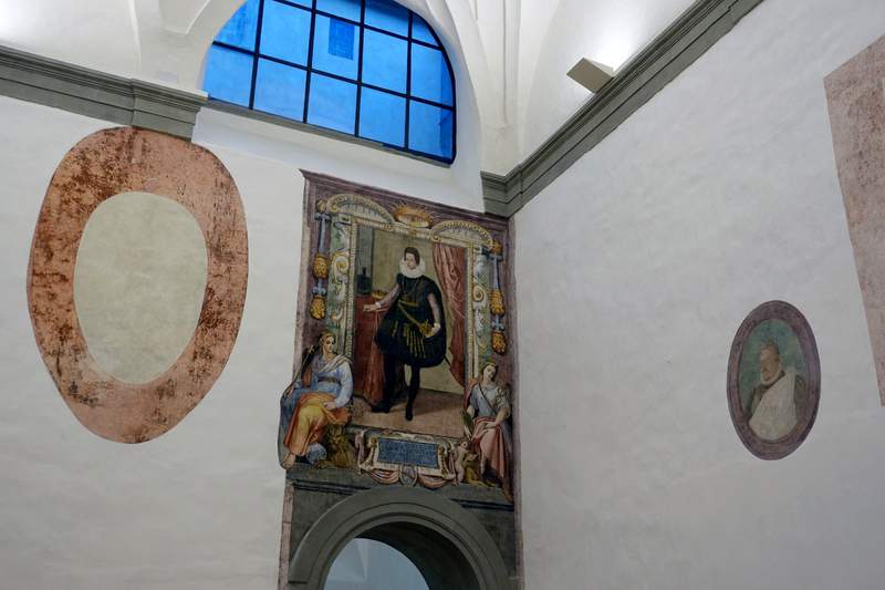 Italy's Uffizi discovers lost frescoes during COVID shutdown