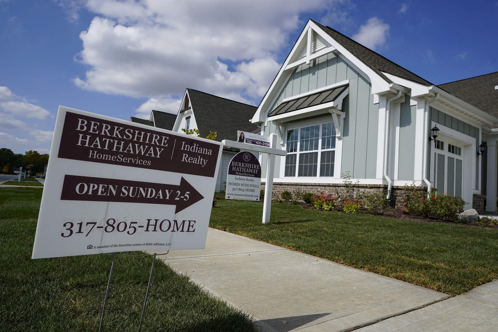 Nov. existing home sales fall 2.5%, following record summer