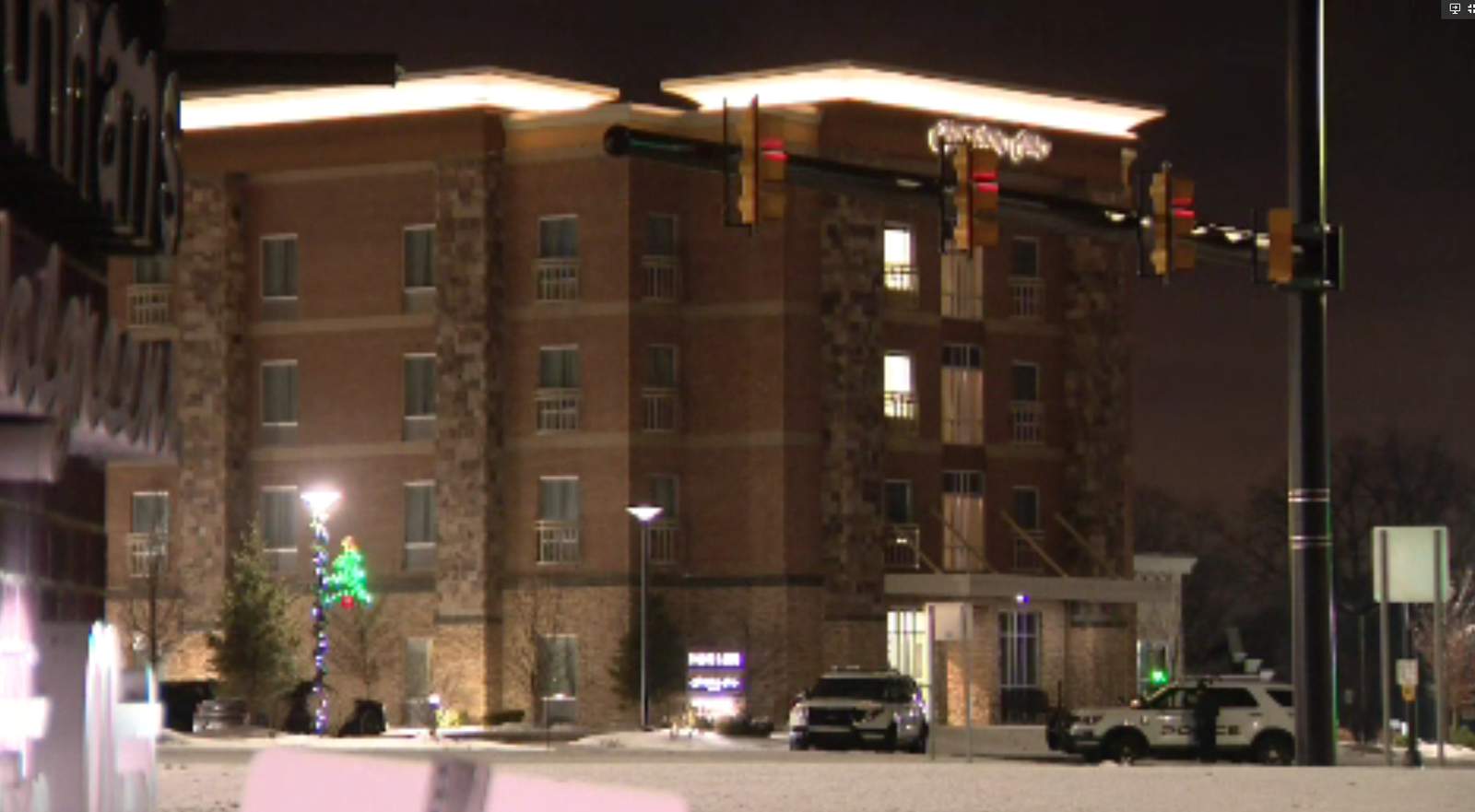Man who barricaded himself inside West Bloomfield hotel taken into custody, police say