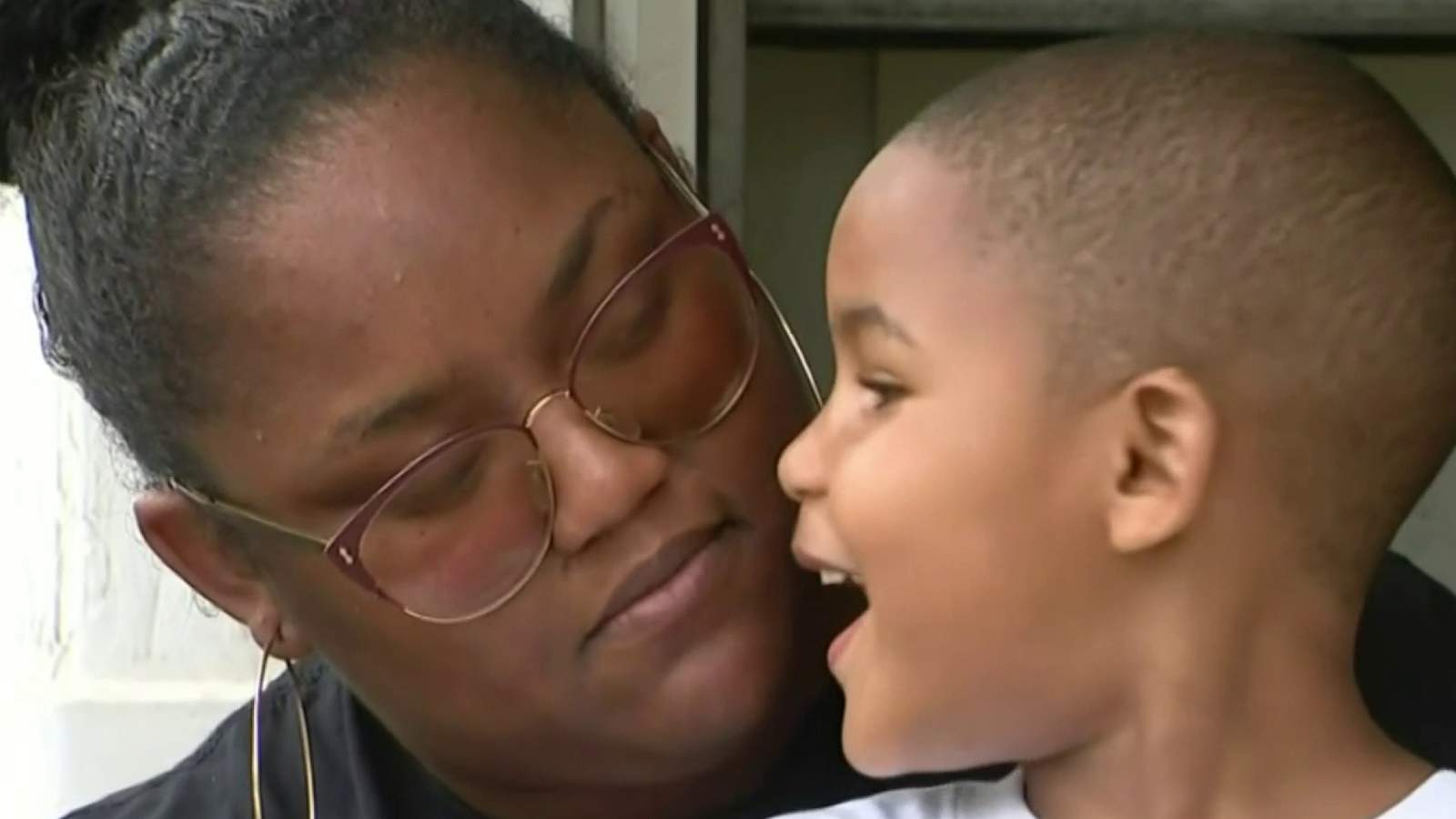 DPD officer helps crying child work through fear of police