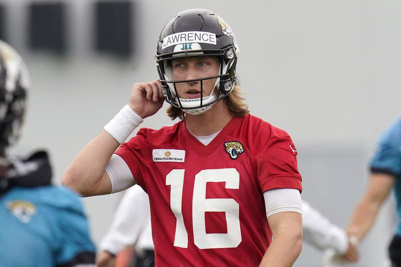 Jags taking 'cautious' approach with Lawrence's hamstring