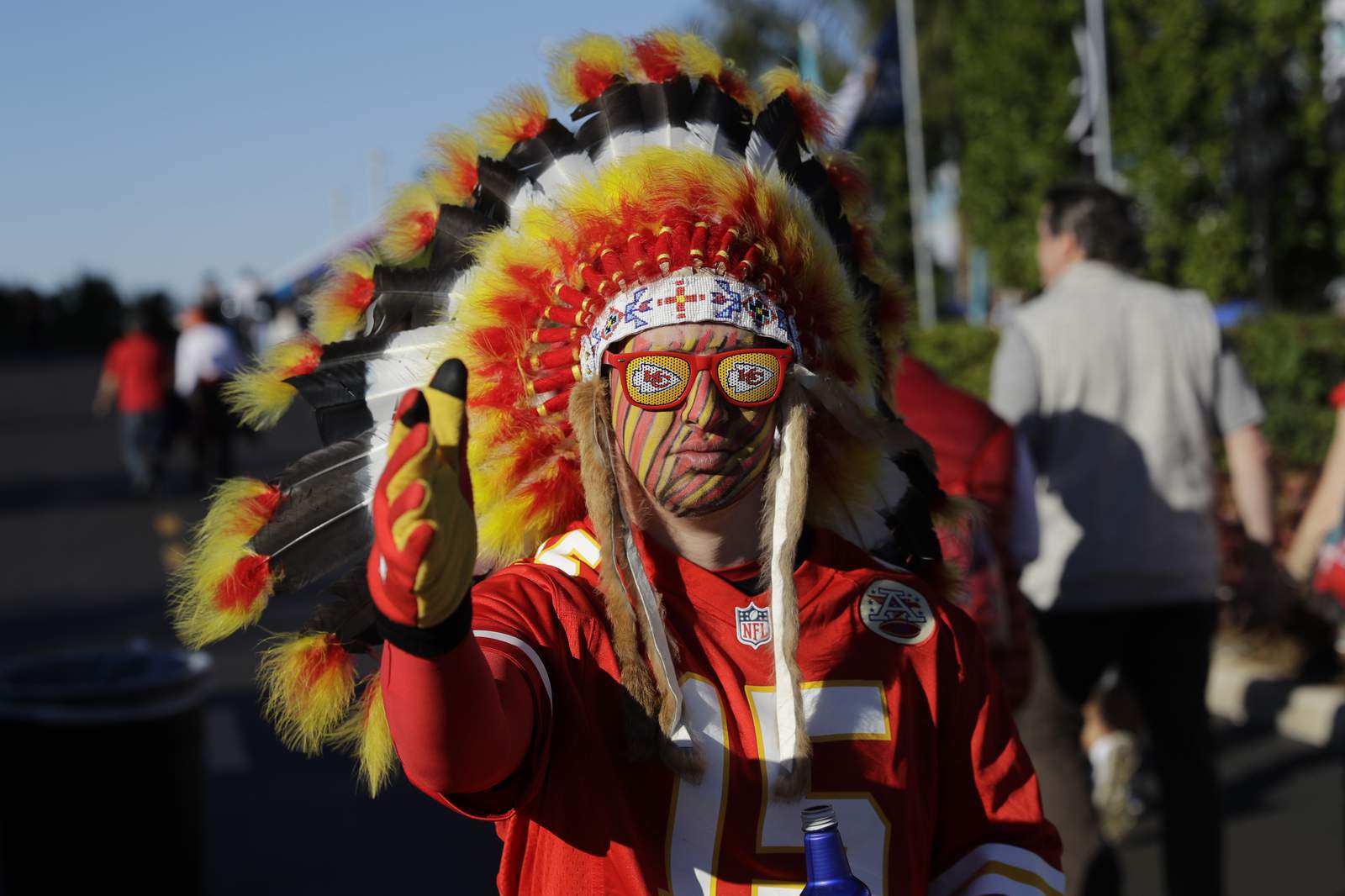 Chiefs nix headdresses, face paint to start NFL season
