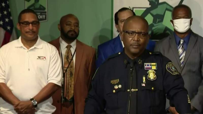Detroit mayor reveals James White as choice for police chief