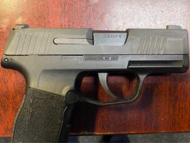 TSA officers find loaded handgun in carry-on bag at Detroit Metro Airport