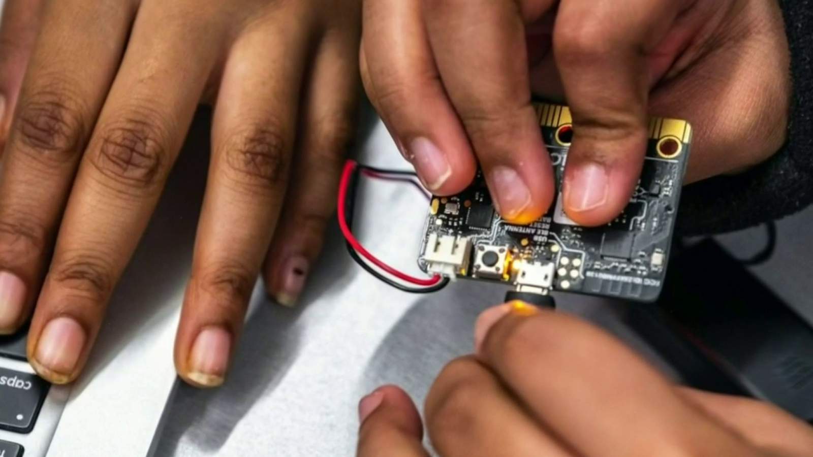 Detroit nonprofit introduces underrepresented children to STEM careers
