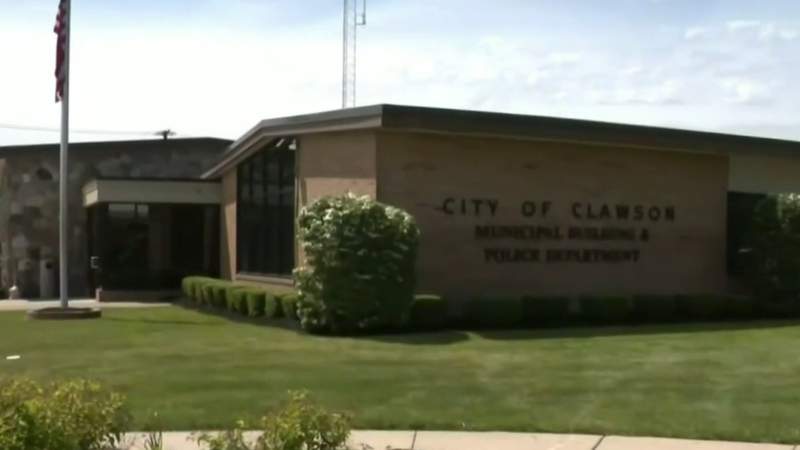 Clawson mayor keeps position after rescinding her resignation