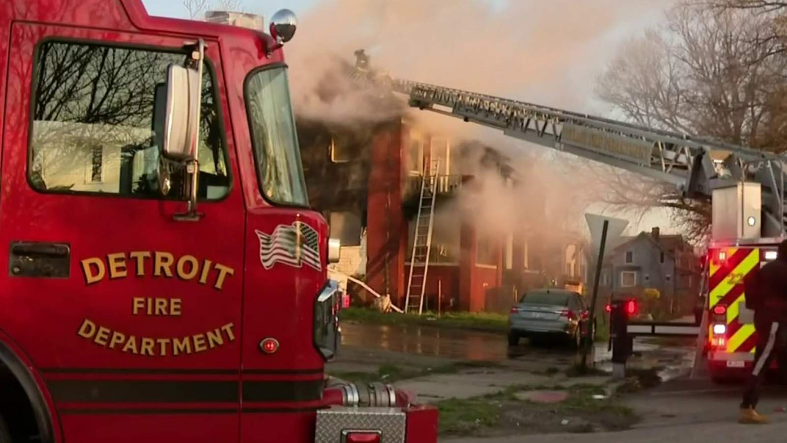 3-year-old girl critically injured in Detroit house fire dies