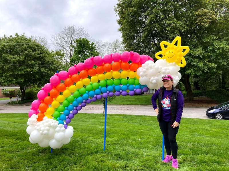 Ann Arbor balloon artist spreads joy during pandemic