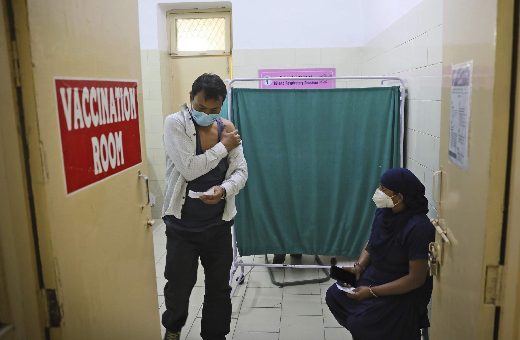 WHO: Global coronavirus deaths rise for 1st time in 6 weeks