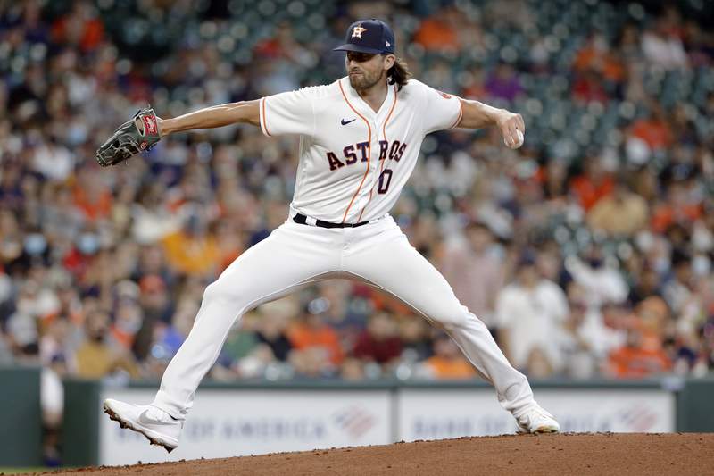 Long man: Emanuel works 8 2/3 in relief, Astros pound Angels