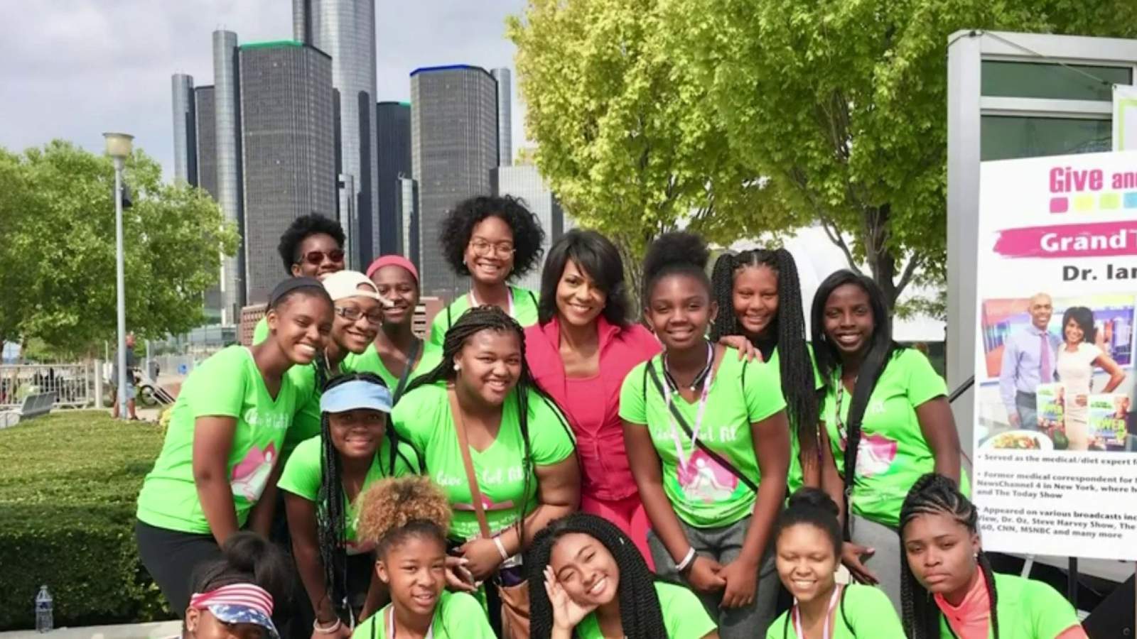 Rhonda Walker Foundation’s Give and Get Fit event goes virtual this year