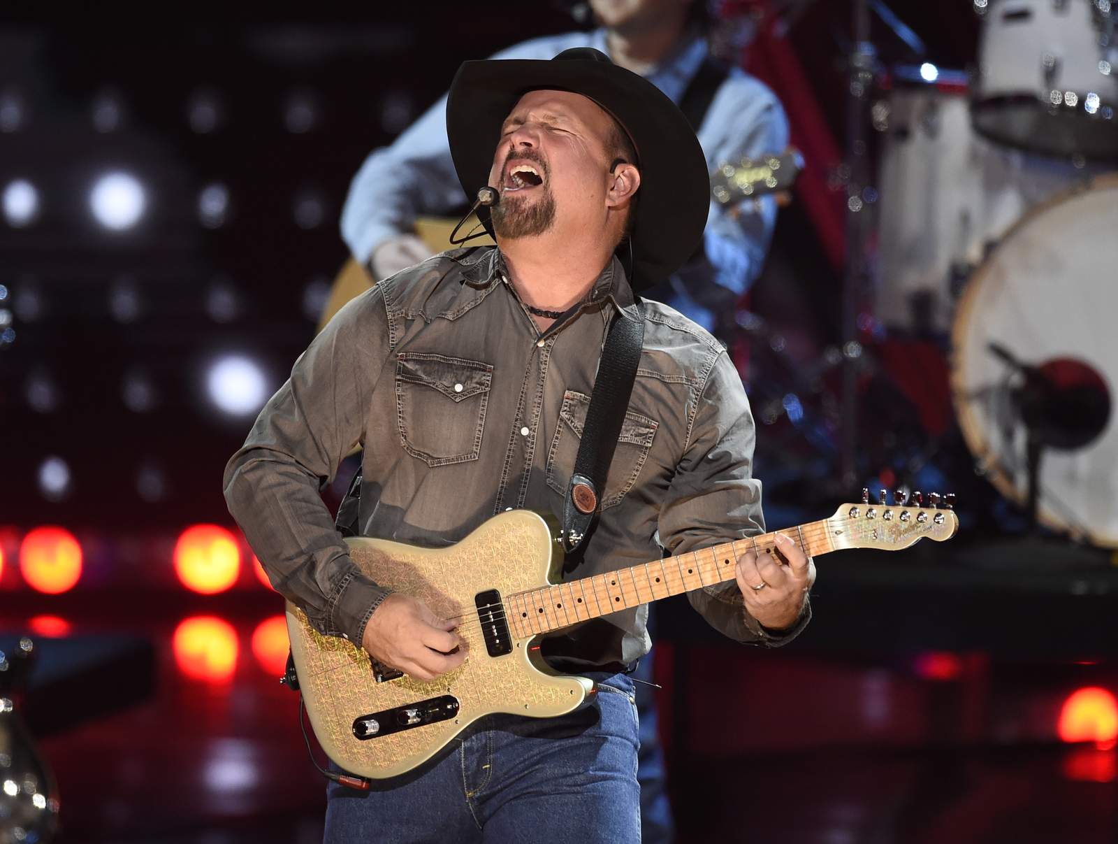 Garth Brooks concert to be played at Michigan drive-in theaters