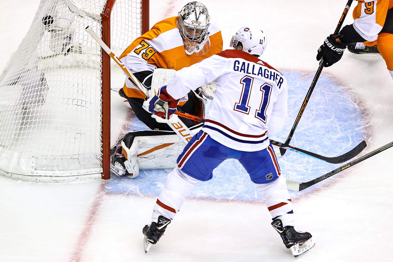 Canadiens beat Flyers 3-2 in Game 5 to stave off elimination