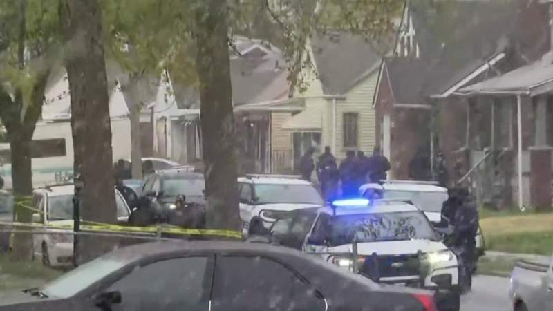 Detroit police officer rushed to hospital after being shot, officials say