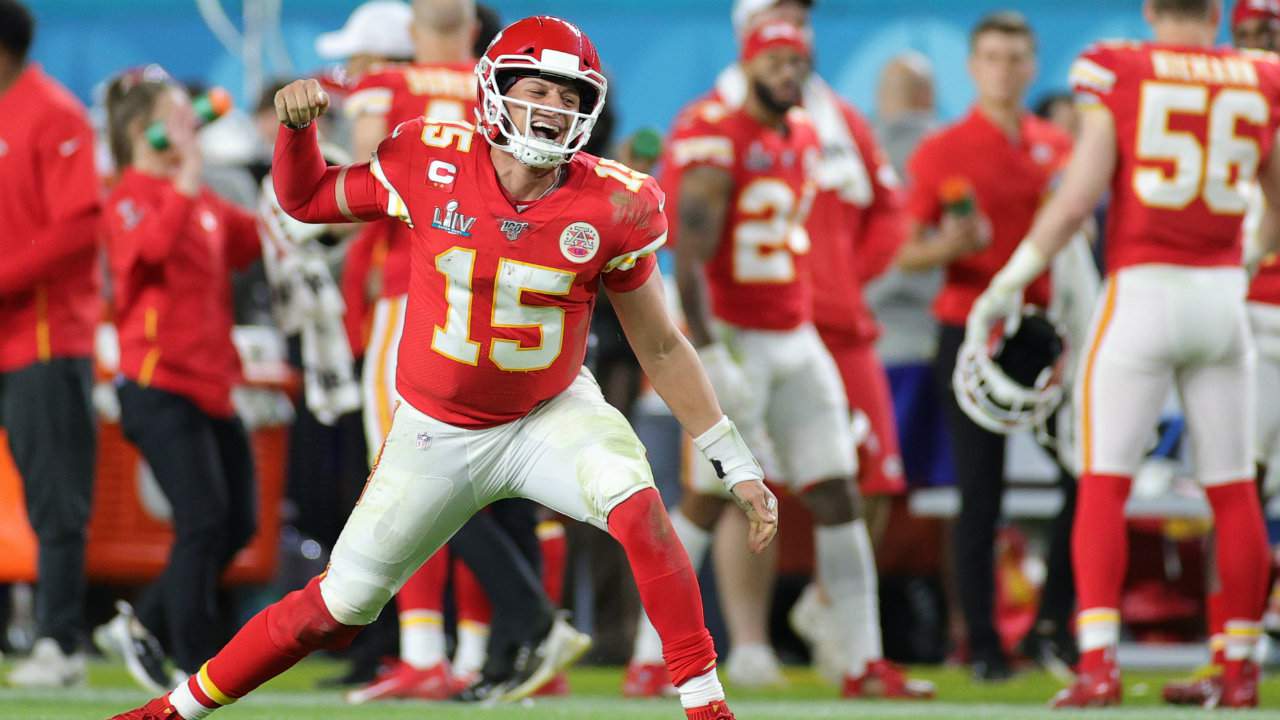 Chiefs explode in 4th quarter, win Super Bowl over 49ers, 31-20