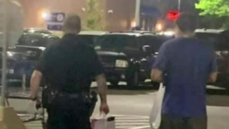 Bystander witnesses Roseville police officer’s act of kindness