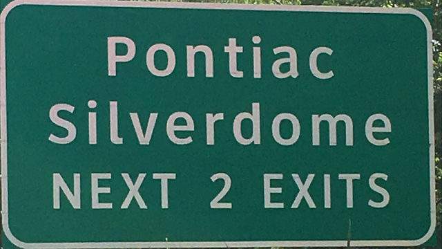MDOT to auction off Pontiac Silverdome road signs: Here's how to bid