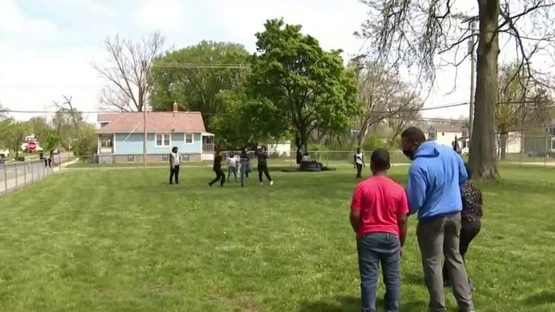 Meet a Detroit teacher who goes above and beyond for his students
