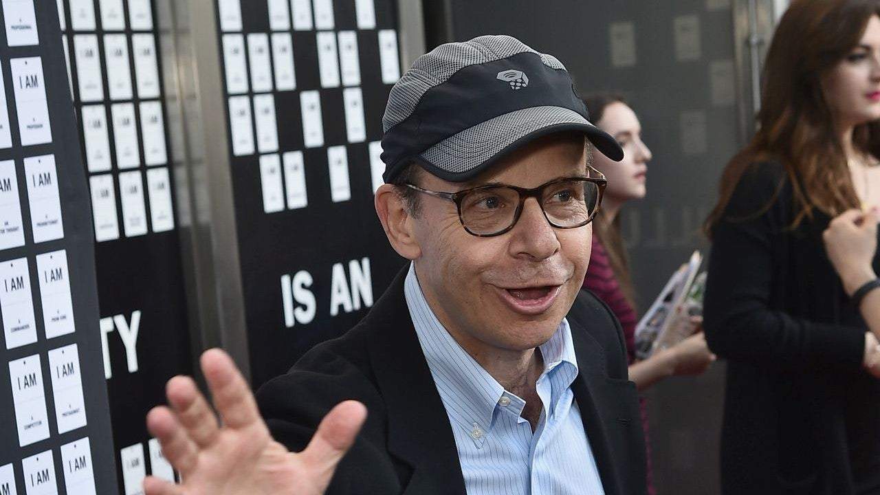Actor Rick Moranis sucker punched while walking in NYC