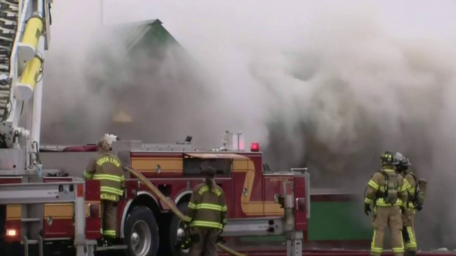 Fire destroys Lyon Cantina restaurant in Lyon Township