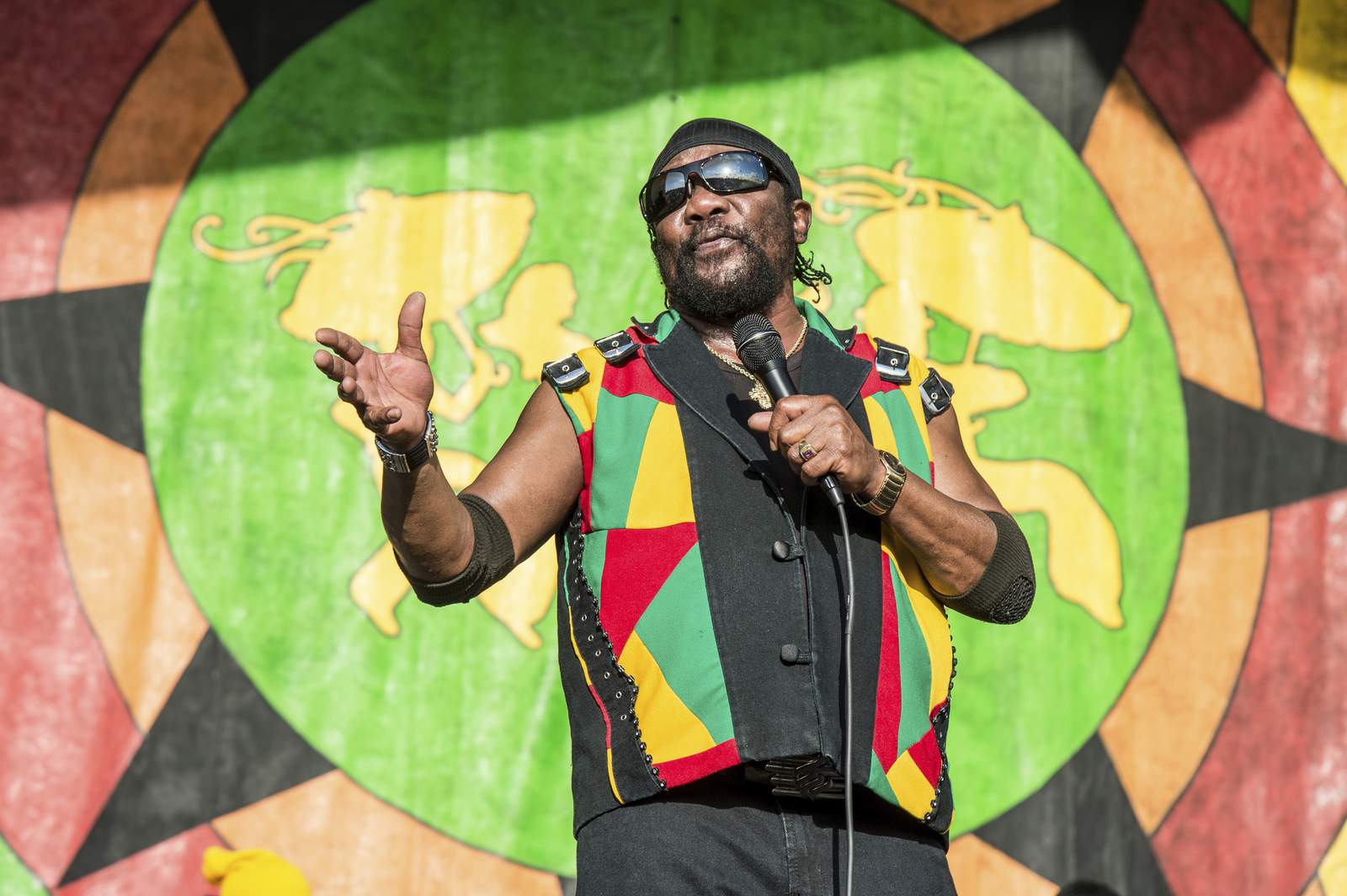 Toots Hibbert, beloved reggae star, dead at 77