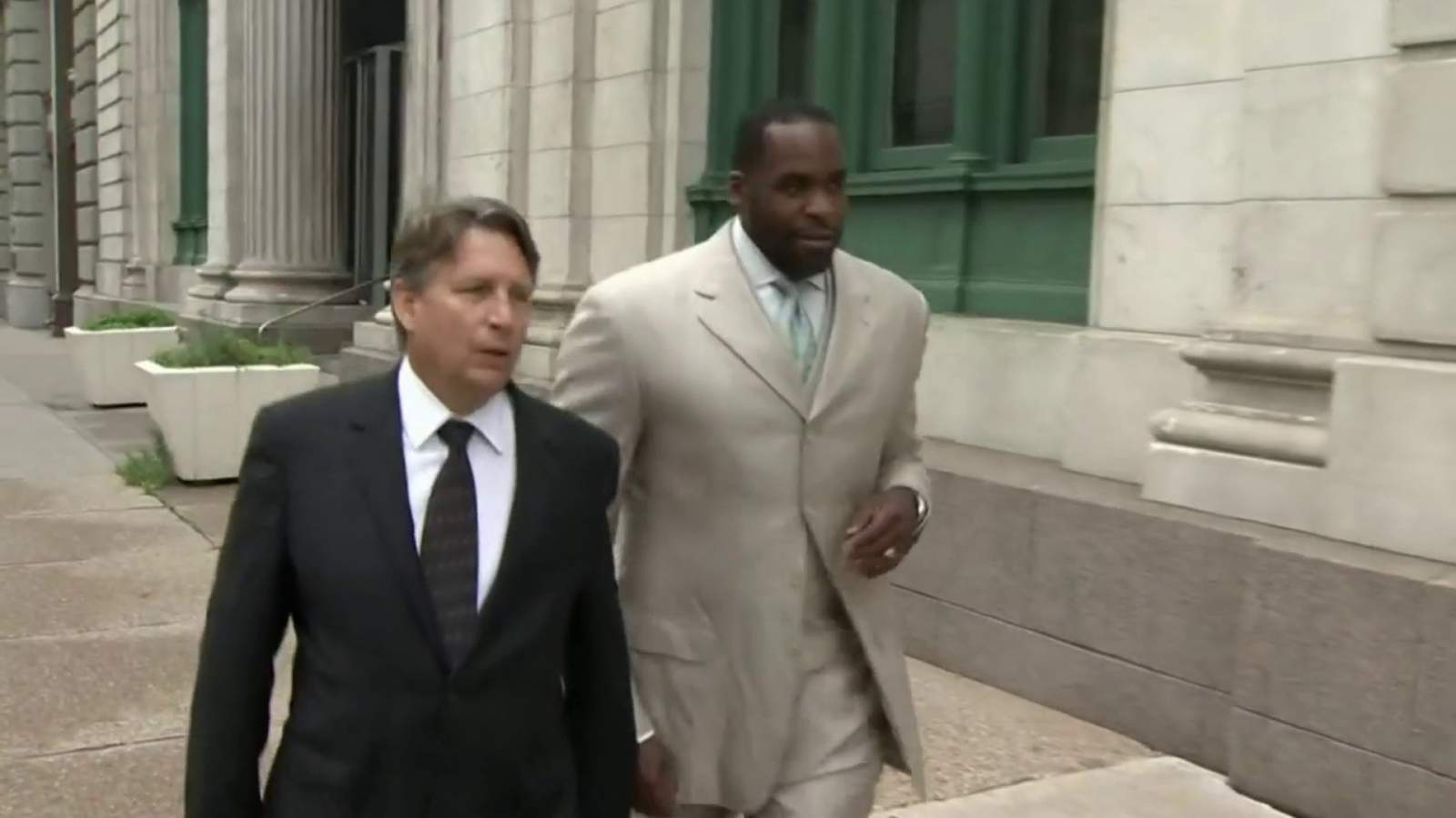 Michigan lawmaker traveling to White House to request clemency for Kwame Kilpatrick
