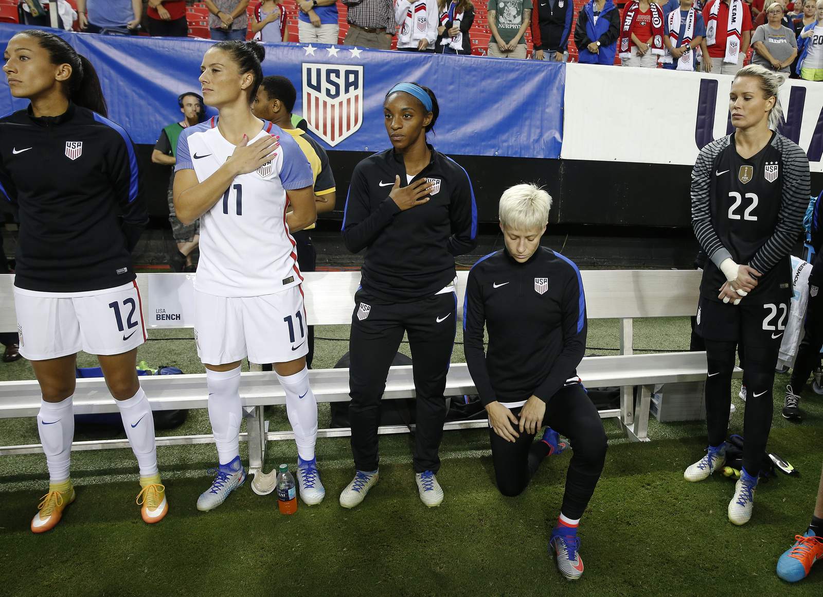 USWNT wants soccer federation to repeal anthem policy
