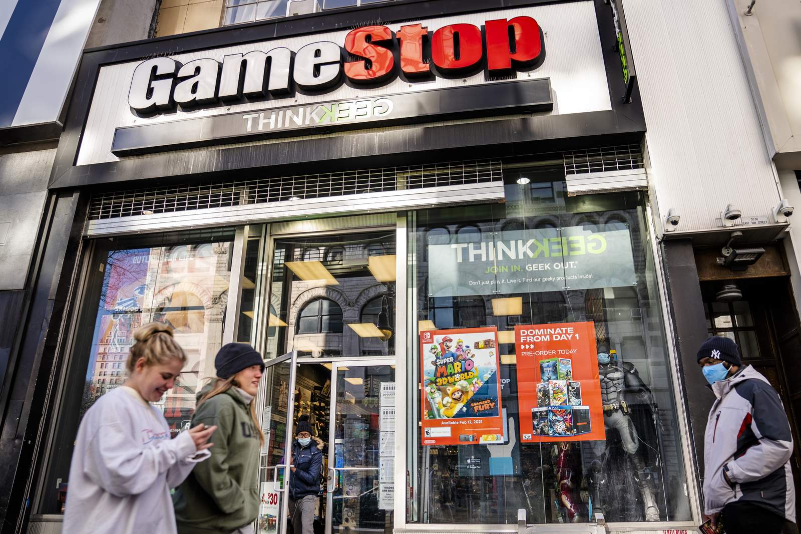 GameStop to sell 3.5M shares after stock frenzy boosts price